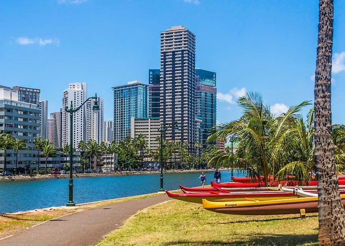 Hawaiian Monarch Penthouse 402