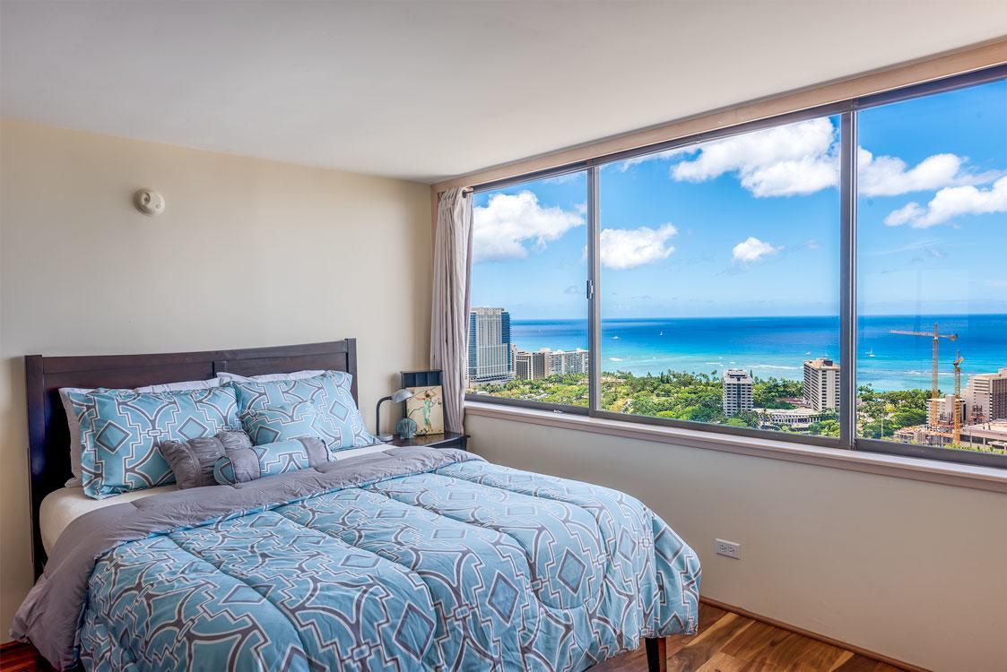 Hawaiian Monarch Penthouse 402